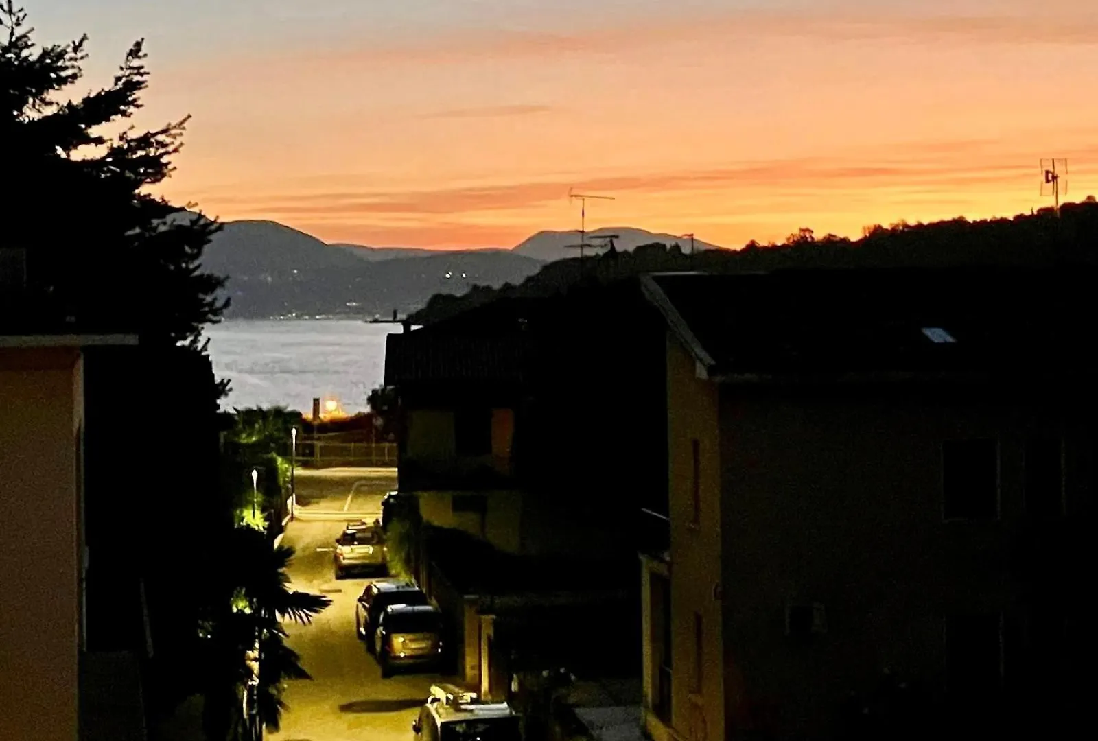Villa Donne Del Lago Anna Salo
